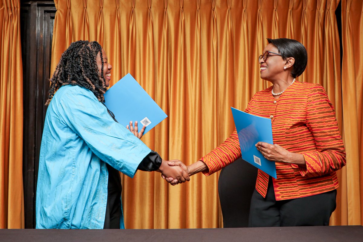 Amie Batson (@amiebatson) on Twitter photo I'm excited to share that <a href="/womenlifthealth/">WomenLift Health</a> & <a href="/WHOAFRO/">WHO African Region</a> have signed an agreement to strengthen women's leadership across Africa.
Together, we’re creating a future where women’s voices lead health initiatives. Deep gratitude to Dr. <a href="/MoetiTshidi/">Dr Matshidiso Moeti</a> for her inspiring leadership! I'm excited to share that <a href="/womenlifthealth/">WomenLift Health</a> & <a href="/WHOAFRO/">WHO African Region</a> have signed an agreement to strengthen women's leadership across Africa.
Together, we’re creating a future where women’s voices lead health initiatives. Deep gratitude to Dr. <a href="/MoetiTshidi/">Dr Matshidiso Moeti</a> for her inspiring leadership!