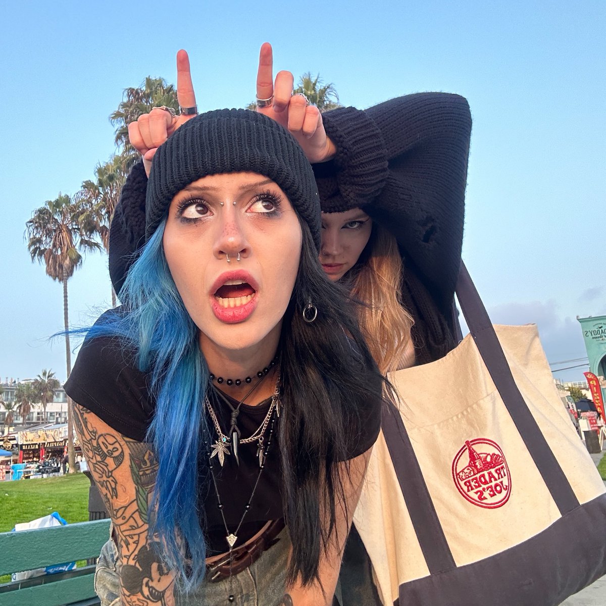 Pulling off Life Is Strange vibes 💙