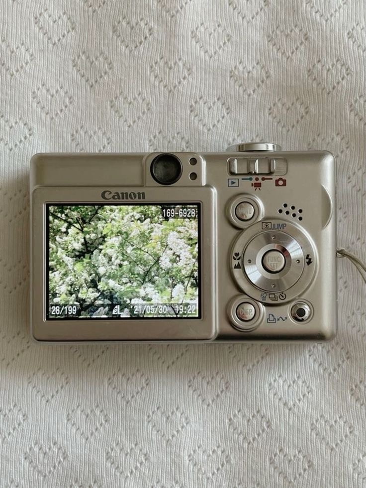 gal౨ৎ (@prtygal777) on Twitter photo 