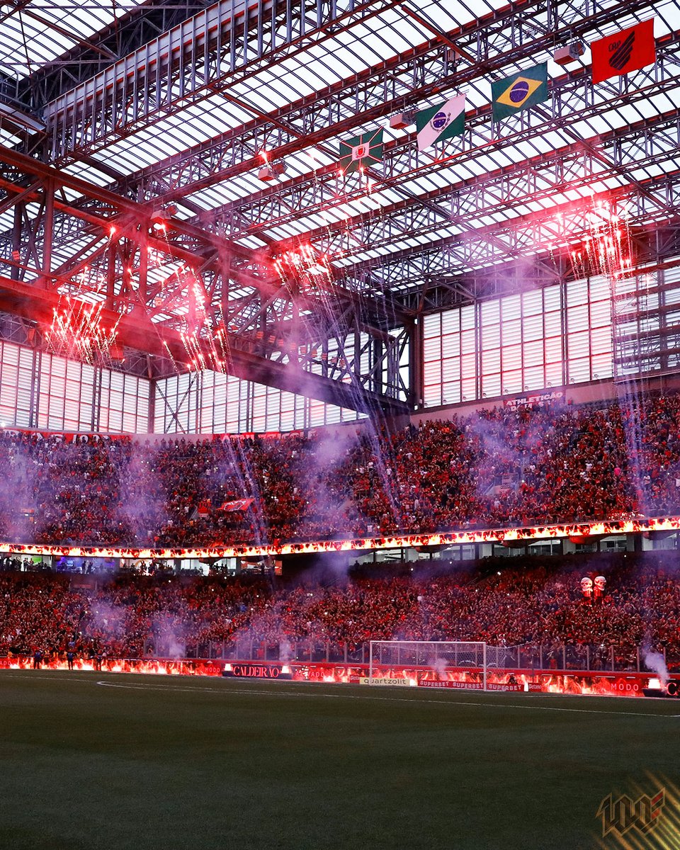 eiguioliveira's tweet image. Sábado, mais uma final. O #PactoRubroNegro continua! 🌪️☠️

#Athletico #ModoCaldeirao