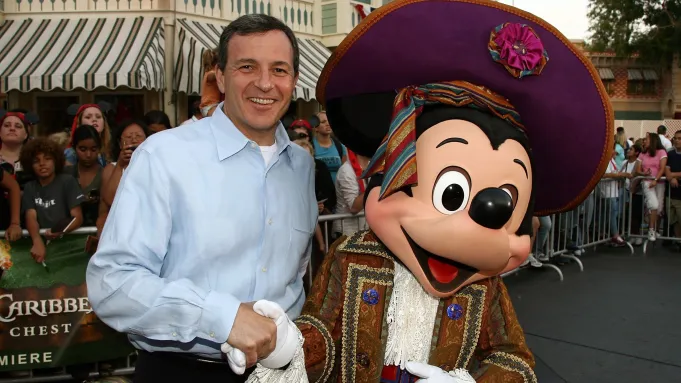 MouseMornings's tweet image. Day 29 tweeting a picture of @RobertIger until he subscribes to Mouse Mornings