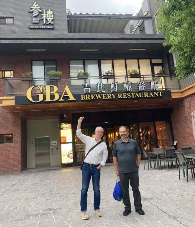 i5_LED's tweet image. Industry expert Dave Haynes and our own George Pappas are diving into the latest display technology in Taiwan. Stay tuned for insights from the upcoming industry report! 

Check out more at: sixteen-nine.net

#i5 #i5LED #LEDindustry #digitalsignagesolutions