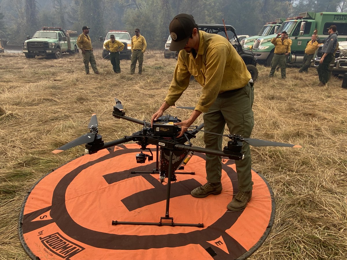 ShastaTrinityNF's tweet image. Fighting wildfires is more complicated than most of us imagine. Weather, terrain and vegetation density play a role. No fire is the same. Click the link for a look at how wildfires are fought.

ow.ly/kJ7050TUOIS

#usforestservice #shastatrinitynationalforest #wildfire