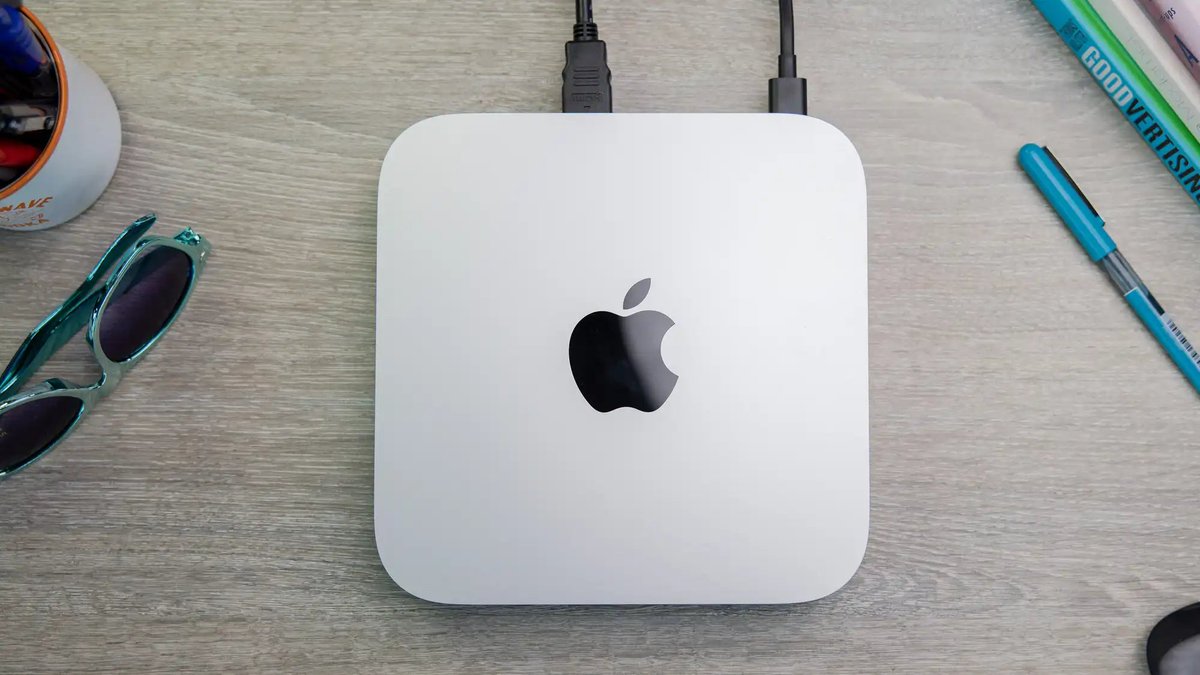 KaylaProfessor1's tweet photo. Apple unveils the all-new Mac mini! Now with M4 and M4 Pro chips, the latest model offers nearly double the CPU speed and over twice the GPU performance of the M1 version. Compact design at just 5x5 inches!
#AppleNews #MacMini #M4Chip #TechLaunch #AppleIntelligence https://t.co/WjgZb9UuVq