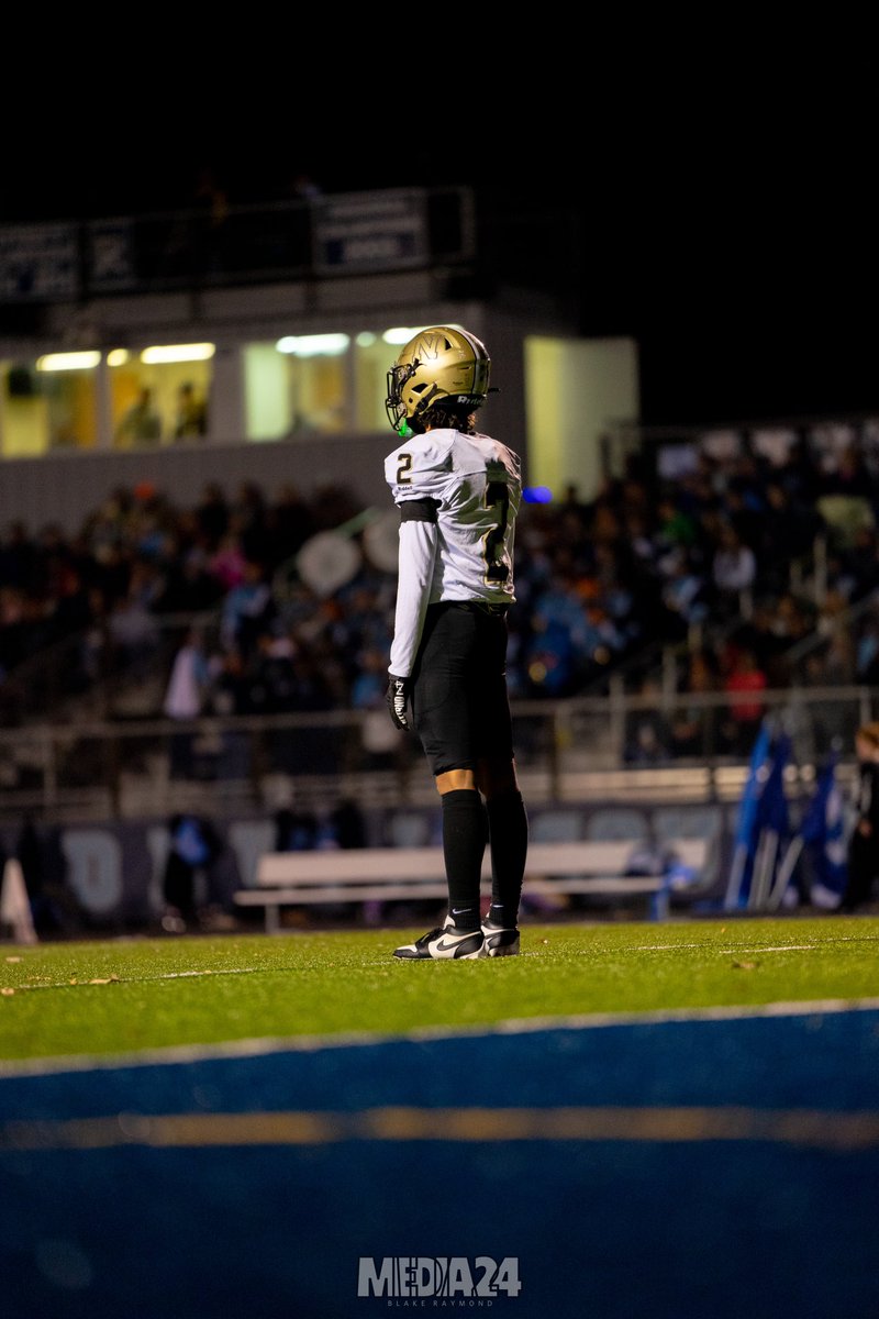 sethbernock's tweet photo. Last game of the 2024 season. 🏈Grateful for the lessons caught and gritty foundation laid. 💪🔥

📸 @theblakeraymond 
#CrusaderNation #buildingsomething #LCNfootball #iamsecond #ChildOfGod #FightForward https://t.co/qAHHGECCsk