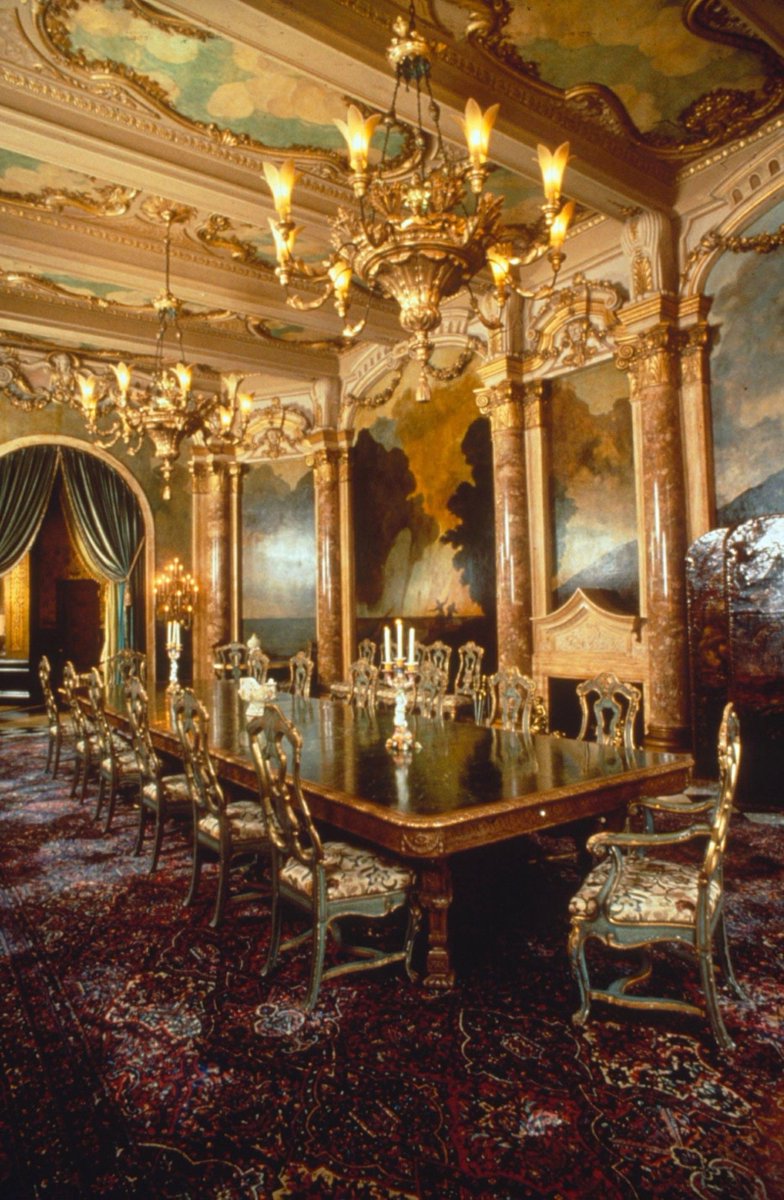 ncbee's tweet photo. Mar-a-Lago - the gold-encrusted home of felon &amp; tax cheat Donald Trump. Where the bathrooms are stacked with top secret documents he lied about. Where he continues to spout continual lies. Just the typical home of an average guy who understands the needs of the average citizen. https://t.co/l9kfckQA2G