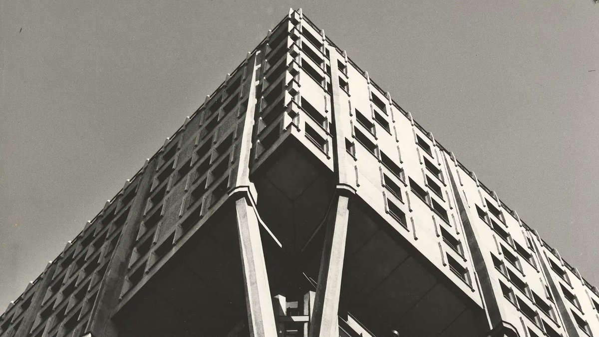 Docomomo_ITA's tweet image. #torrevelasca
#exhibition
#museomaxxi
Architetture dagli archivi del MAXXI
La Torre Velasca dei BBPR
Fino al 23.2.2025
Museo MAXXI Roma
Mostra a cura del Centro Archivi MAXXI Architettura
e Design contemporaneo
maxxi.art/events/la-torr…
@Museo_MAXXI