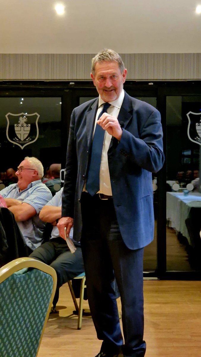 Herts & Essex Border League (@heblcricket) on Twitter photo We were delighted to welcome Essex legend Graham Gooch OBE to our Presentation dinner. Goochie entertained our guests before assisting Tees MD <a href="/AshtonHuntMD/">Ashton Hunt</a> with the presentations. Many thanks to <a href="/HarlowCC/">Harlow Cricket Club</a> for their excellent hospitality. We were delighted to welcome Essex legend Graham Gooch OBE to our Presentation dinner. Goochie entertained our guests before assisting Tees MD <a href="/AshtonHuntMD/">Ashton Hunt</a> with the presentations. Many thanks to <a href="/HarlowCC/">Harlow Cricket Club</a> for their excellent hospitality.