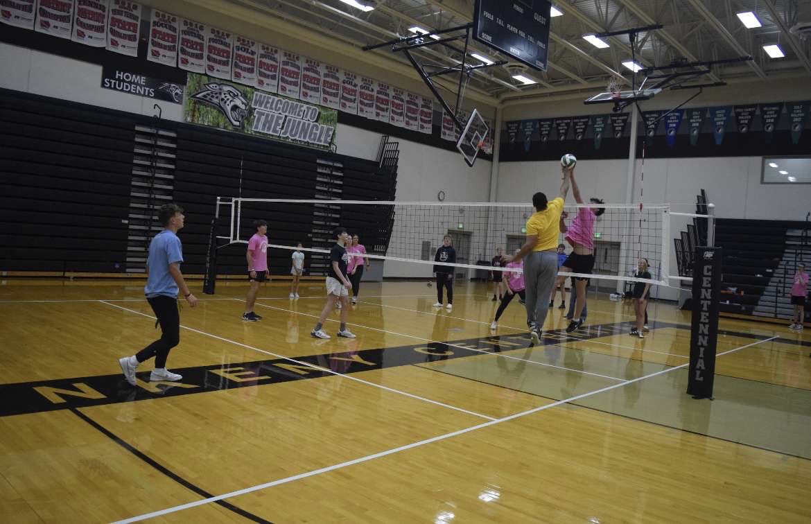 FCA_Centennial's tweet photo. More pics from our October huddle from last night! 🏐😊 https://t.co/knhEbAVAGH