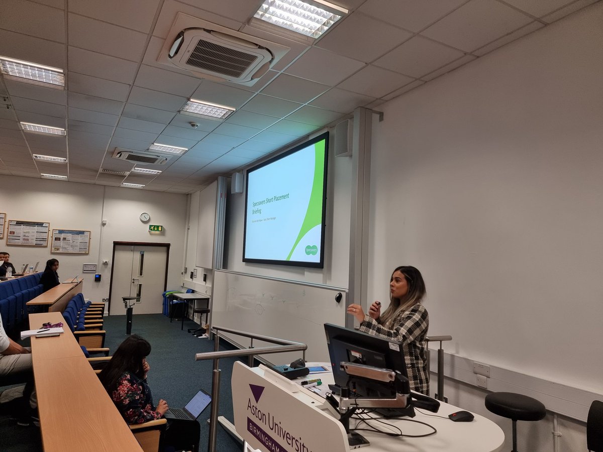 Aston Optometry (@astonoptometry) on Twitter photo Our Year 1 students were treated to a great talk today from Shannon (<a href="/Specsavers/">Specsavers</a>) about professionalism and making the most of their short CLiP opportunities - thank you Shannon 🤩 Our Year 1 students were treated to a great talk today from Shannon (<a href="/Specsavers/">Specsavers</a>) about professionalism and making the most of their short CLiP opportunities - thank you Shannon 🤩