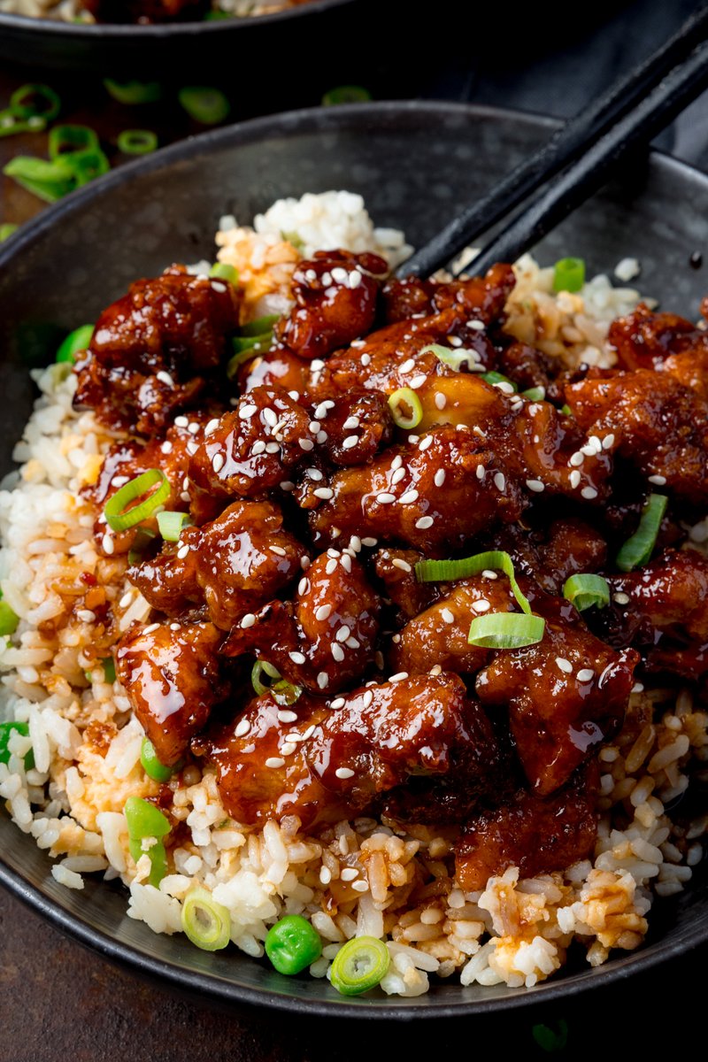 KitchenSanc2ary's tweet image. Air Fryer Sesame Chicken

Crispy chunks of chicken cooked quickly and easily in the air fryer, then tossed in a tasty sweet and savoury honey-soy-sesame sauce.

kitchensanctuary.com/air-fryer-sesa…
#kitchensanctuary #sesamechicken #airfryerchicken #foodie