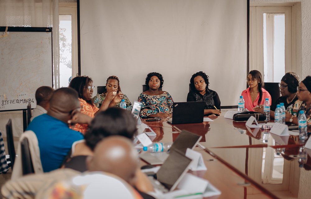 synergie_FPS's tweet photo. La #SFPS Nk a organisé un café de plaidoyer à Goma au NK ,ce 28 /10
Objectif:
☑️Préparer la femme à participer dans la recherche des réponses aux urgences.
☑️Mobiliser des actions concrètes dans le leadership des organisations des femmes pour la paix.
Merci à la @sofepadi🙏🏾 https://t.co/AmeZb4k005
