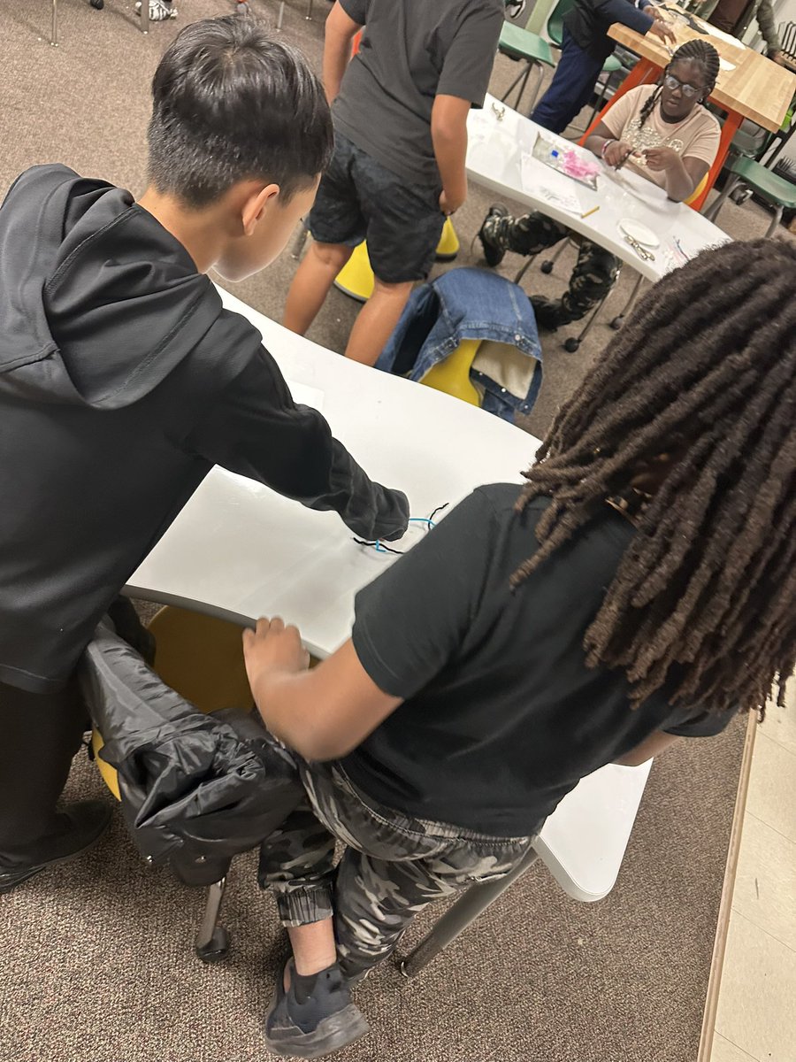 Kelli Holden tweet media