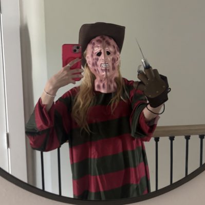 woahhkelseyy's tweet photo. #stopsleepingonme 
Temu Freddy… you see me in your naps https://t.co/TSpDnRkQIp