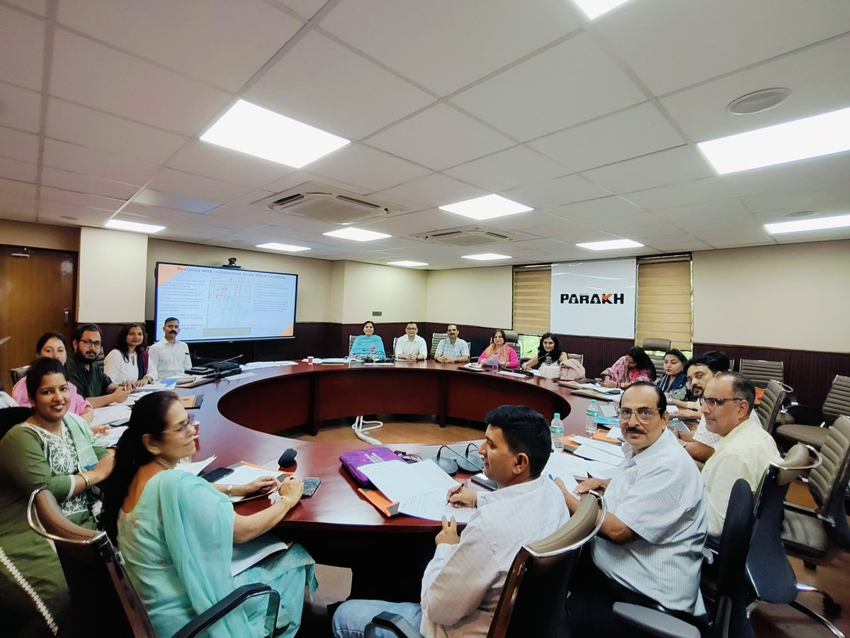 indranibhaduri's tweet photo. #PARAKHRashtriyaSarvekshan, DSEandL (SchoolEducation) MoE 
SLC training in New Delhi from 17th -20th September 2024. Four intensive days at the PARAKH Conference Room, 180+ SLCs were trained, bringing together #SPDs, #SCERT Directors, and #SLMTs to lead the charge https://t.co/umFEjhiuis