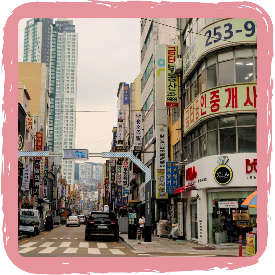 SakuraSoju's tweet photo. Busan Street Photography #busan #SouthKorea #streetphoto #VISITBUSAN https://t.co/7l7EzbWnBi