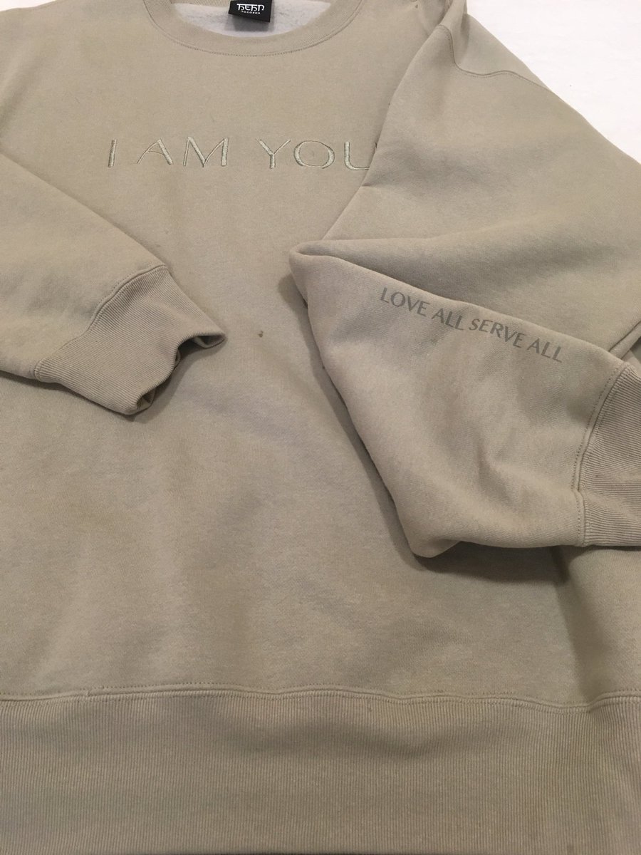 taritar30033767's tweet image. いきなり急降下した雨風の夜

これ１枚でポカポカだった

風さん
ありがと

#LAAT