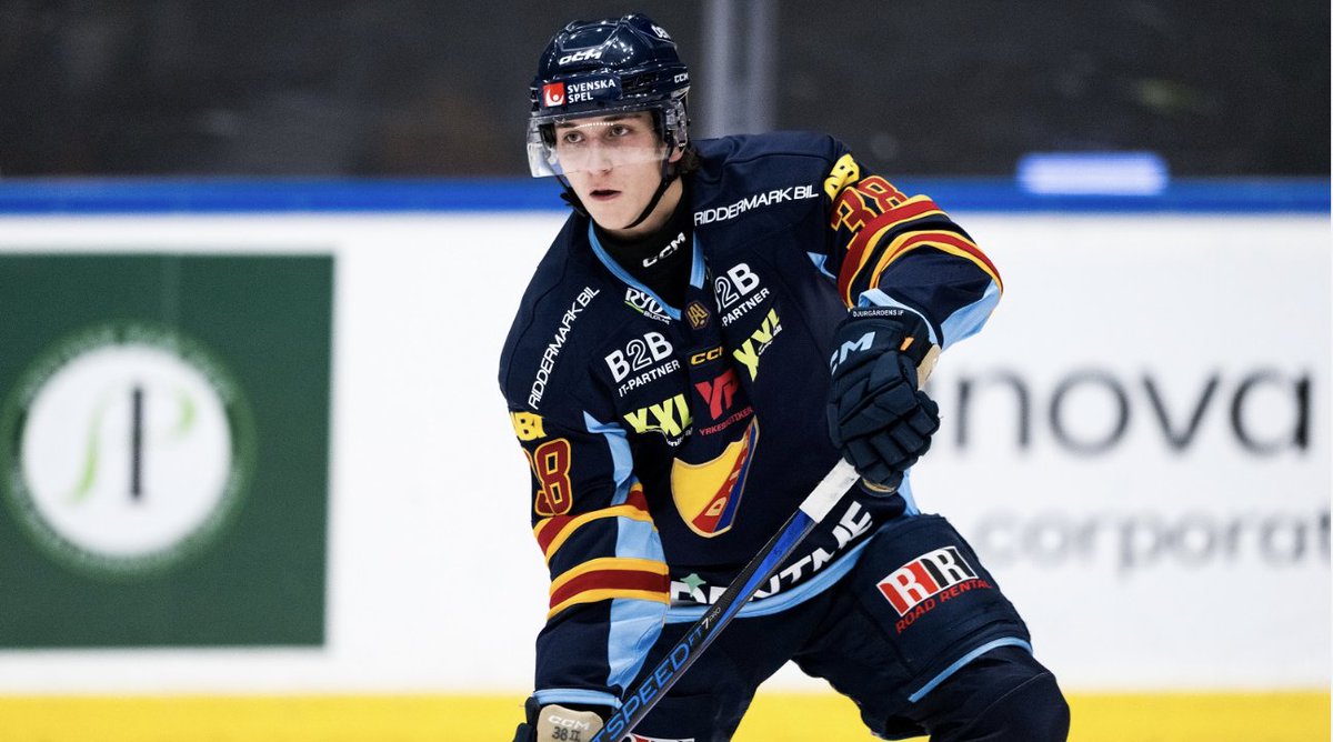 EP Stories (@eprinkside) on Twitter photo Victor Eklund is proving himself as a top-10 prospect for the 2025 NHL Draft. Meanwhile in the WHL Tij Iginla and Carter Bear popped off for hat tricks.
<a href="/high_sebastian/">Sebastian High</a> catches us up on the prospect world in the latest Rinkside Roundup.
📎: eprinkside.com/2024/10/29/rin… Victor Eklund is proving himself as a top-10 prospect for the 2025 NHL Draft. Meanwhile in the WHL Tij Iginla and Carter Bear popped off for hat tricks.
<a href="/high_sebastian/">Sebastian High</a> catches us up on the prospect world in the latest Rinkside Roundup.
📎: eprinkside.com/2024/10/29/rin…
