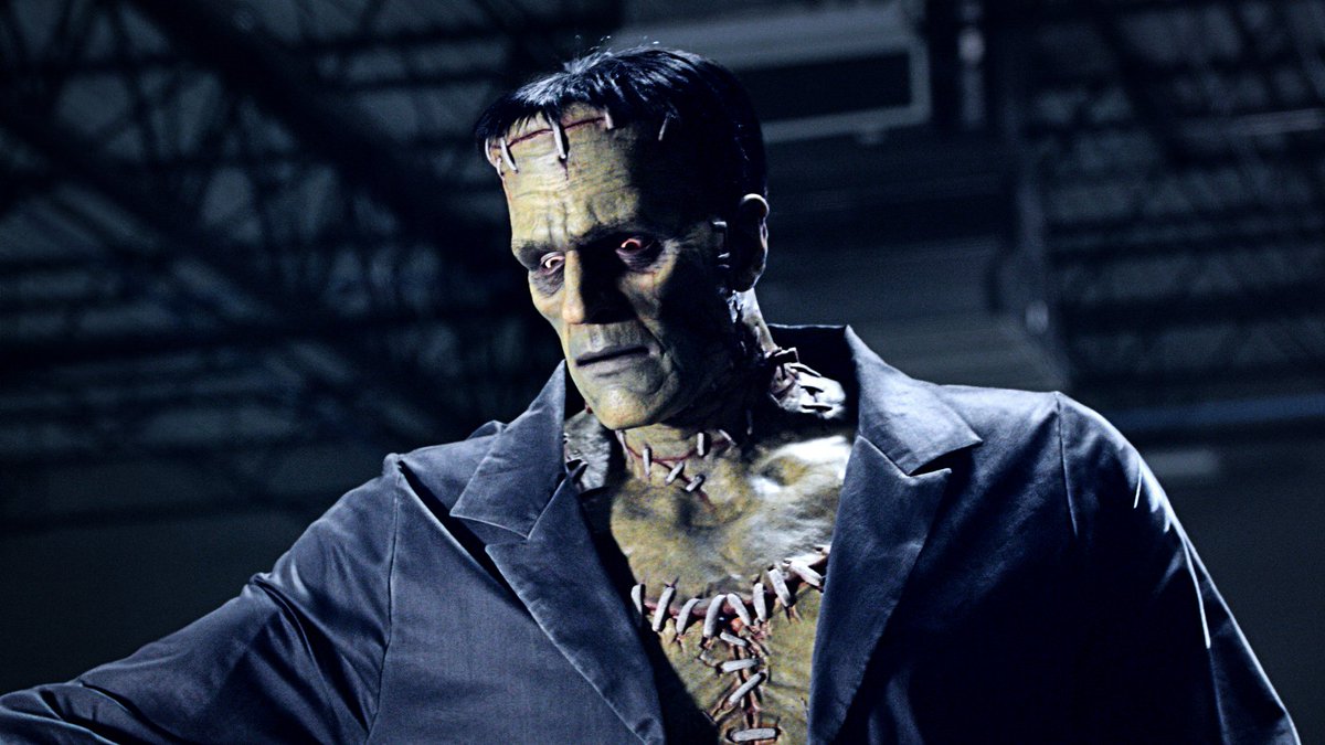 ScottGustin's tweet photo. NEW: Universal Orlando also shared new photos of Frankenstein’s Monster, Dracula, The Creature from the Black Lagoon and The Wolf Man. “Monsters Unchained: The Frankenstein Experiment” will feature 14 animatronic figures. https://t.co/MO8fgom0kf