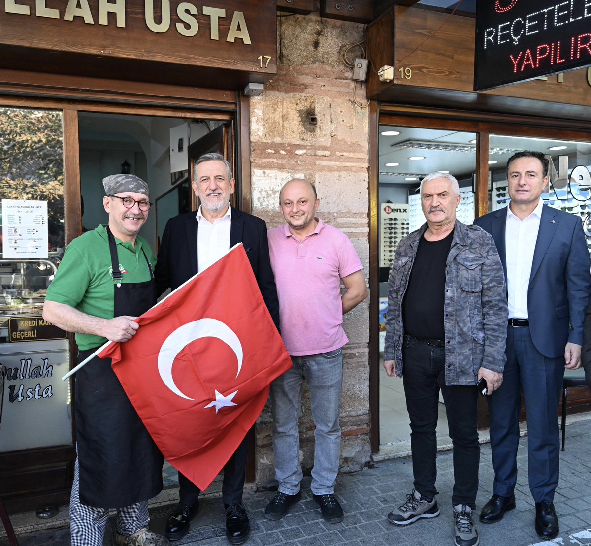 ibrahim_Burkay's tweet photo. Bu vesileyle, 29 Ekim Cumhuriyet Bayramımızı bir kez daha kutluyor, Gazi Mustafa Kemal Atatürk ve silah arkadaşları başta olmak üzere tüm kahramanlarımızı rahmetle anıyorum.

#Cumhuriyet101Yaşında 🇹🇷 https://t.co/3vWy7FJAbk