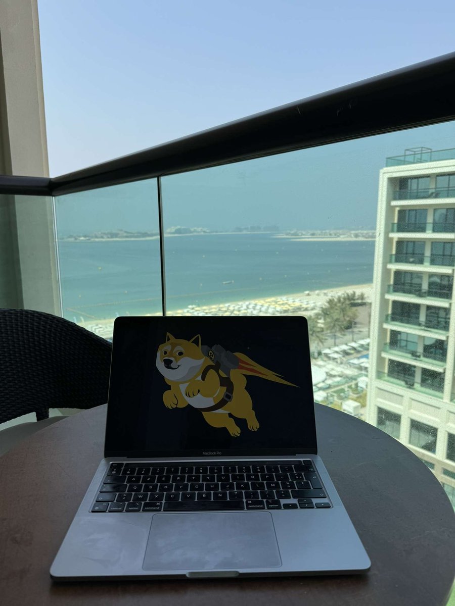 bakbakweb3's tweet photo. GM $DOGI 

things are moving so fast 🐕💛 #DOGINALS https://t.co/48OTf1fjLZ