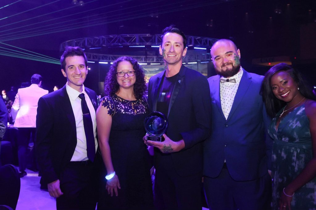 QuantumCT (@ctquantum) on Twitter photo Congratulations to Florian Carle, Managing Director of <a href="/Yale_QI/">YaleQuantumInstitute</a>, for being honored with the 2024 <a href="/CTScienceCenter/">Connecticut Science Center</a> STEM Achievement Award. Florian's approach to mixing art, humanities + science makes #quantum more accessible to all... and less scary💫 Congratulations to Florian Carle, Managing Director of <a href="/Yale_QI/">YaleQuantumInstitute</a>, for being honored with the 2024 <a href="/CTScienceCenter/">Connecticut Science Center</a> STEM Achievement Award. Florian's approach to mixing art, humanities + science makes #quantum more accessible to all... and less scary💫
