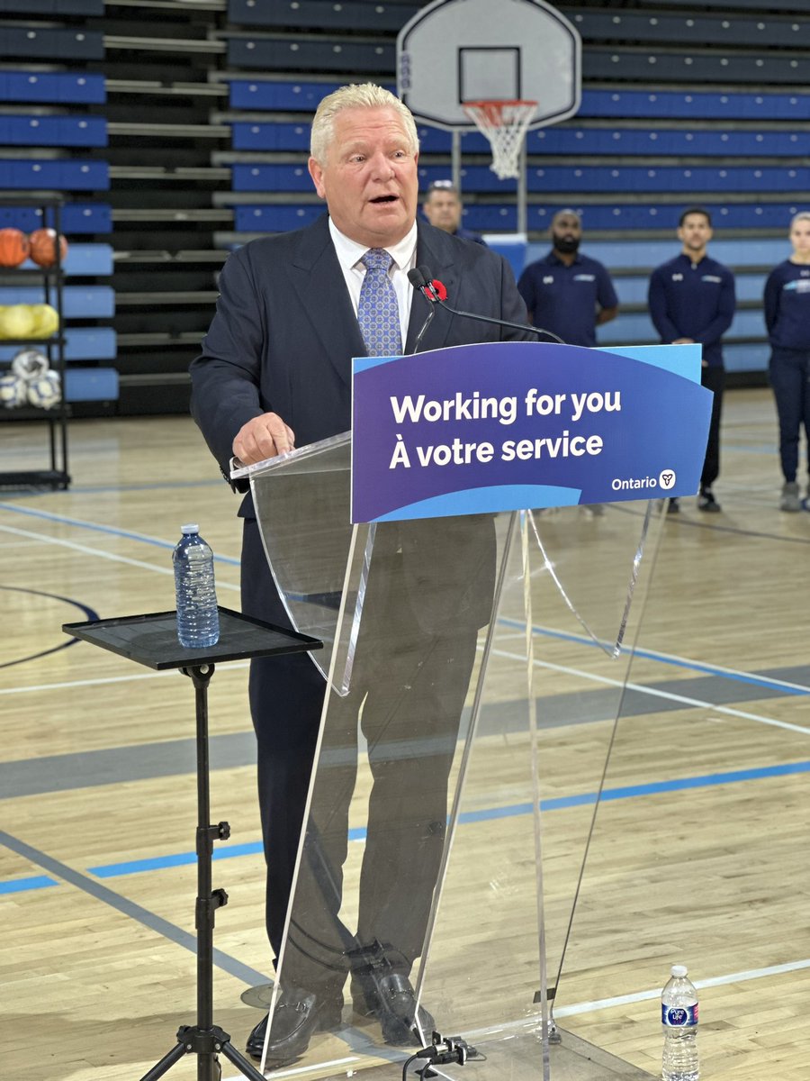 ColinDMello's tweet image. NEW: Premier Doug Ford unveils his cheque rebate plan:

$200 tax-free rebate to “all eligible Ontario taxpayers” with an extra $200 for each child. 

Total cost: $3Billion

#onpoli