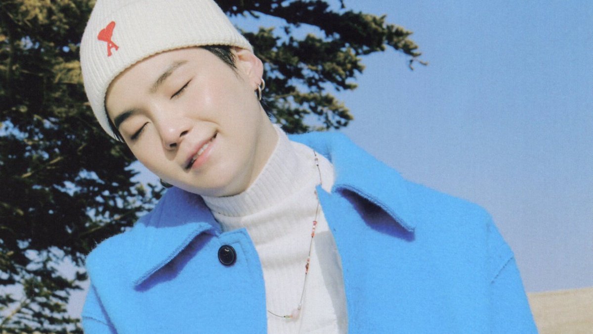 dtsugalab's tweet photo. have to show these yoongi pics I rediscovered https://t.co/d0JLv77dQn