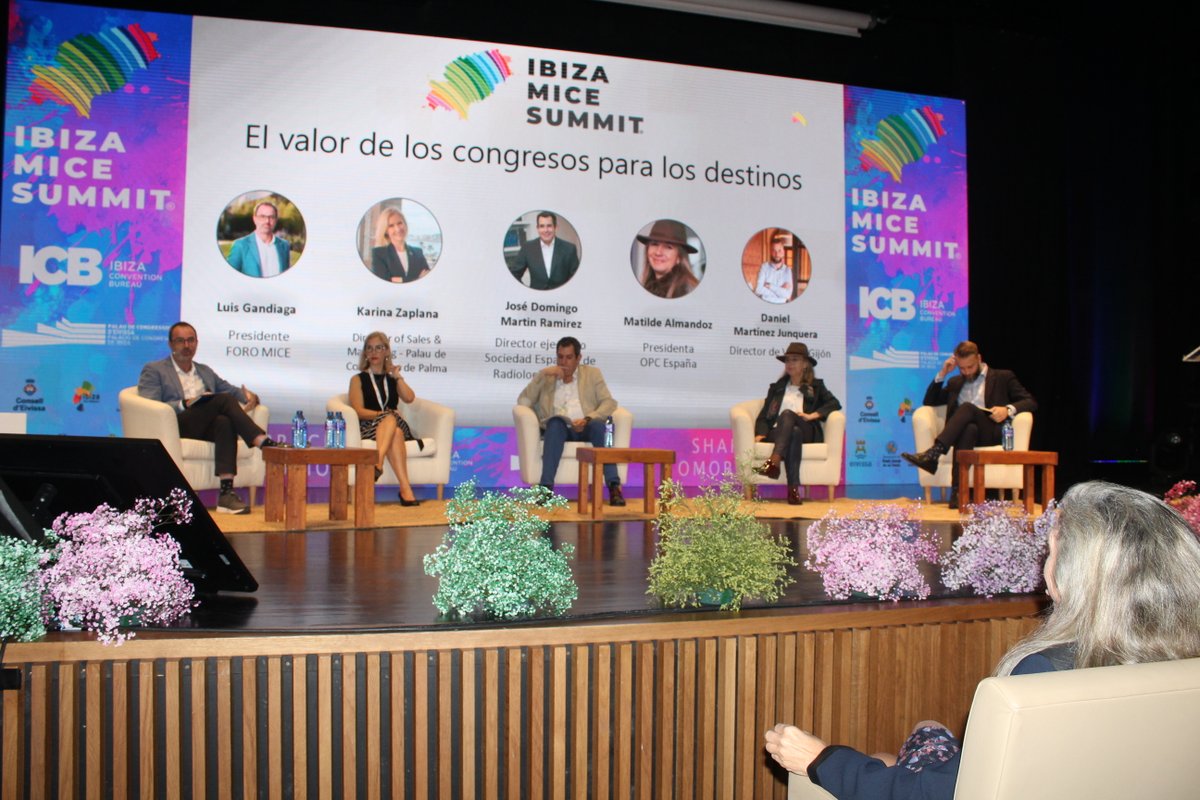 Embrace evolution, emblema del cuarto foro del  𝑰𝑩𝑰𝒁𝑨 𝑴𝑰𝑪𝑬 𝑺𝑼𝑴𝑴𝑰𝑻. 

Damos la bienvenida a los asistentes de este evento que ya es referencia en el sector de reuniones, eventos, congresos e incentivos. Una edición en la que ya se anuncia la nueva infraestructura de