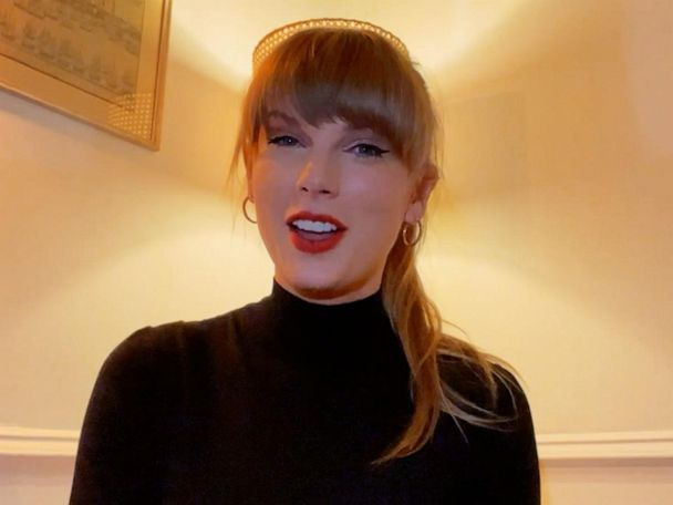 SpotifySwiftie's tweet photo. 🔙 THROWBACK: 2 years ago today, Taylor Swift announced The Eras Tour — a 27 show run across the United States. https://t.co/kW3Zmn4Dbf