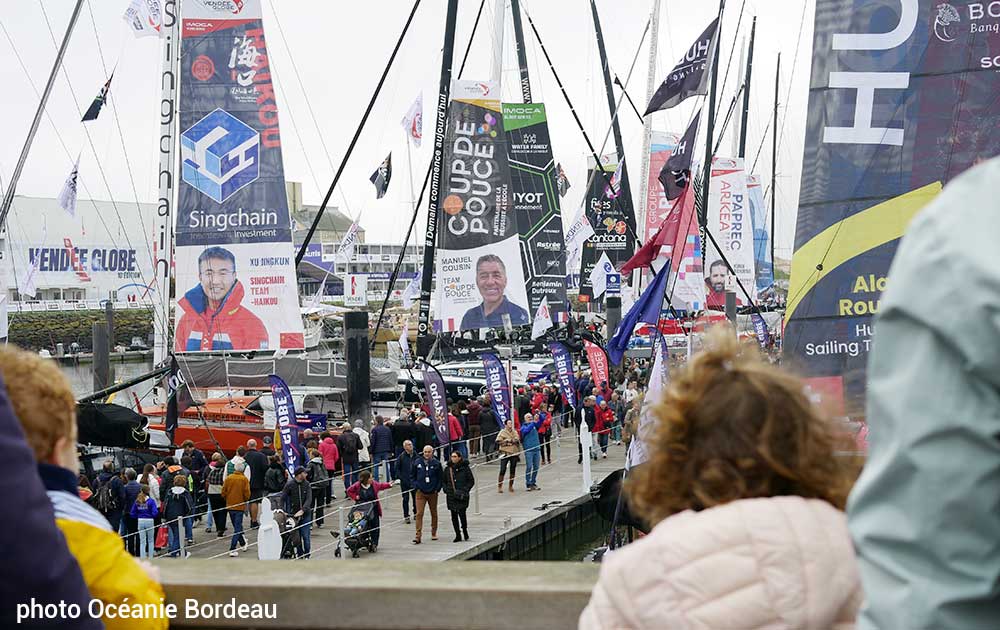 Vendée Globe 2024
Le village du Vendée Globe attire les foules pour sa 10e édition
seasailsurf.fr/Le-village-du-…