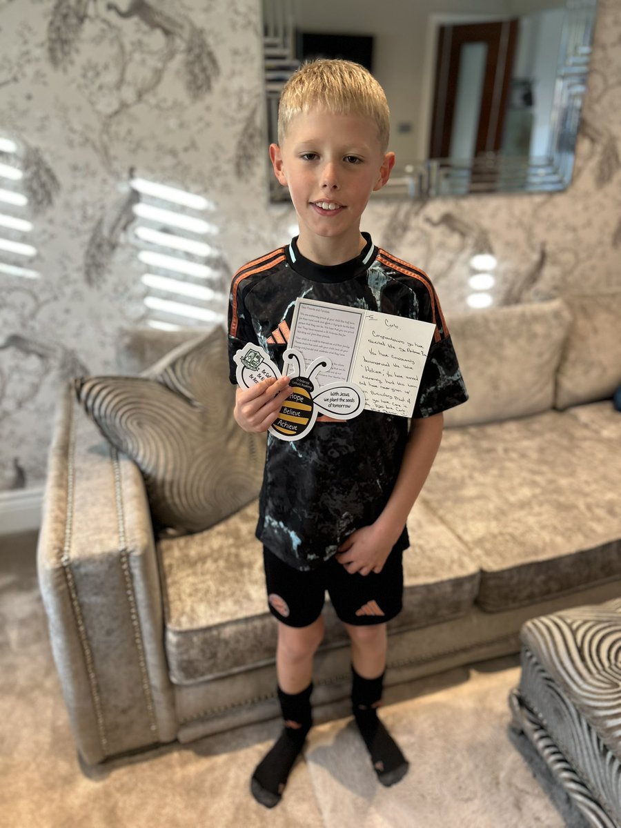 So proud of my Carlo getting the school bee. Well done matey! <a href="/missstantony5/">Miss Stanton</a> <a href="/StAmbroseSpeke/">St Ambrose Catholic Academy</a> 🐝💚