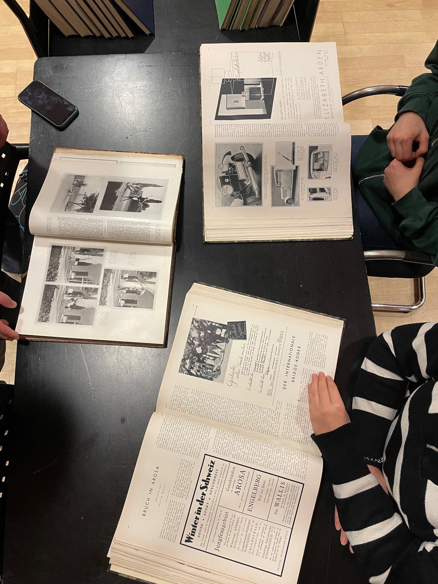 Anna Seidel tweet media