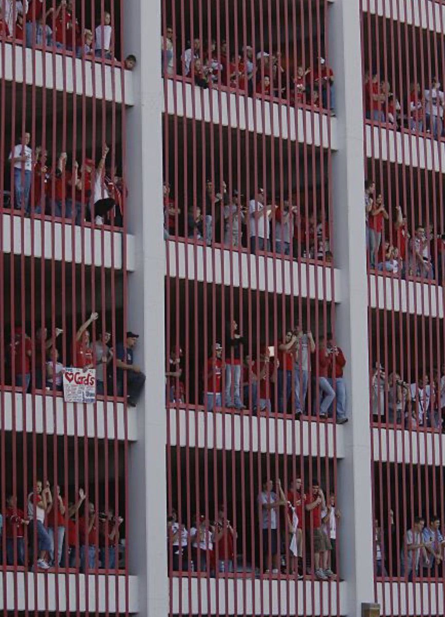 OTD: 10/29/06

There was a parade in St. Louis. Cardinals celebrate their 10th World Championship with the fans🎉