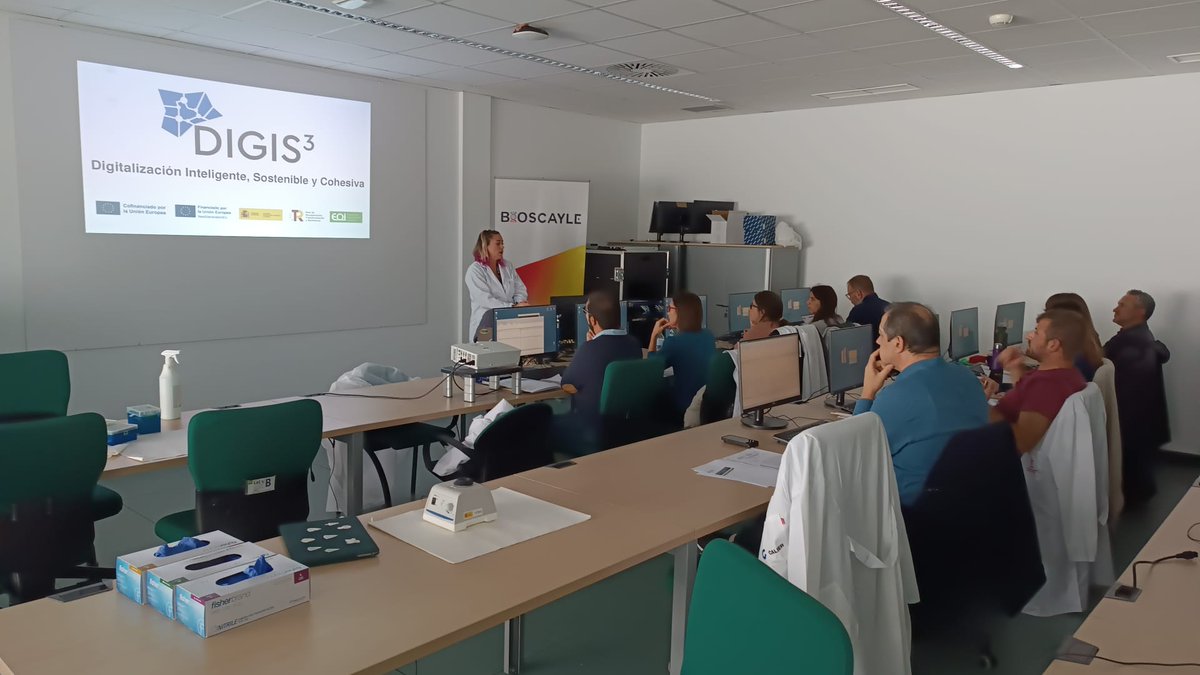 _SCAYLE's tweet photo. 🇪🇺✨ ¡Segundo día de curso en SCAYLE! Gracias a la financiación del proyecto europeo #DIGIS3, seguimos aprendiendo y creciendo juntos 💼📚. ¡Aprovechemos esta oportunidad! 🌱🚀 #FinanciaciónEuropea #Scayle https://t.co/VlwYvY0Zbj