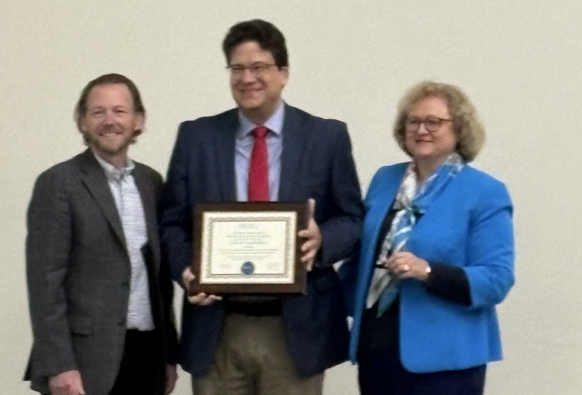 Dr. Jessica Winter (@jessicaowinter) on Twitter photo Just going to leave this right here. Carlos Rinaldi-Ramos being recognized as an AIChE fellow. 🔥🔥🔥<a href="/UFLChE/">UF Chemical Engineering</a> #AIChE2024 #AIChEAnnual Just going to leave this right here. Carlos Rinaldi-Ramos being recognized as an AIChE fellow. 🔥🔥🔥<a href="/UFLChE/">UF Chemical Engineering</a> #AIChE2024 #AIChEAnnual