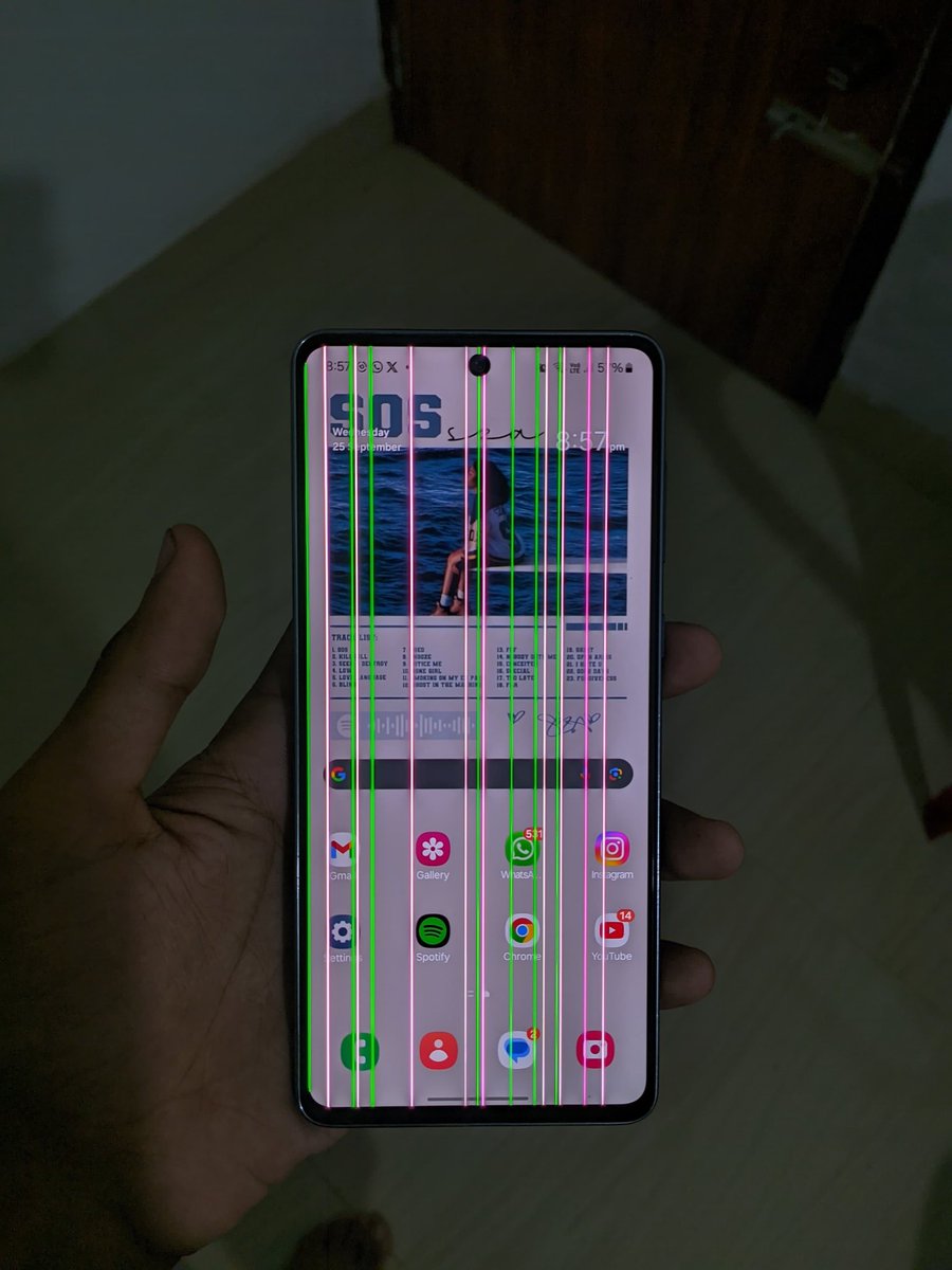 Ahin_zx's tweet photo. @SamsungIndia I’m facing an issue with my A73 5G phone display, seemingly due to your latest software update. The repair cost is quite high, and as a loyal customer, I’d appreciate it if you could offer a discount or some support to help with this expense. Please help me 🙏 https://t.co/wFkZ3L6jB7