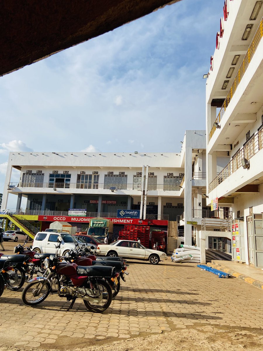 SegawaMarket's tweet photo. Rent with ease, welcome to your local rental haven. Ready to go office space , stores and factory outlets. Call or WhatsApp us on 0786-847-240

#downtown #kisenyi #realestateagent #RealEstate #realestateinvesting #kampala https://t.co/sIXwS2cRW2