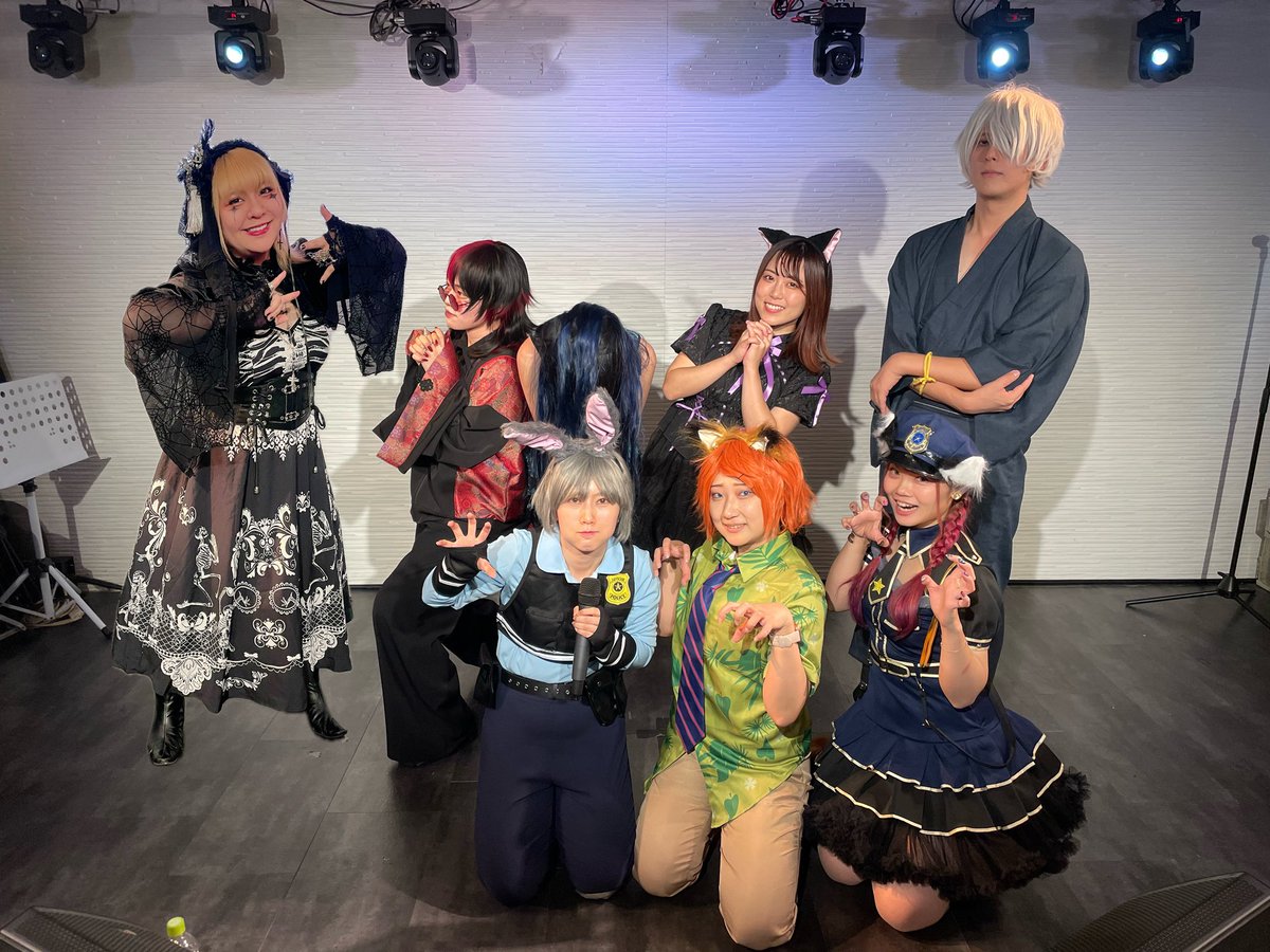 yuya1204bp's tweet photo. めっちゃくちゃ楽しいハロウィンライブでしたね🙌
雨の中ご来場もありがとうございました🙇‍♂️
配信も応援物販も大感謝🙇‍♂️

今後とも各演者の応援よろしくお願いします！！
アーカイブも2週間、何卒！
https://t.co/FtzOUg2L3Z https://t.co/z01ILb3HzK