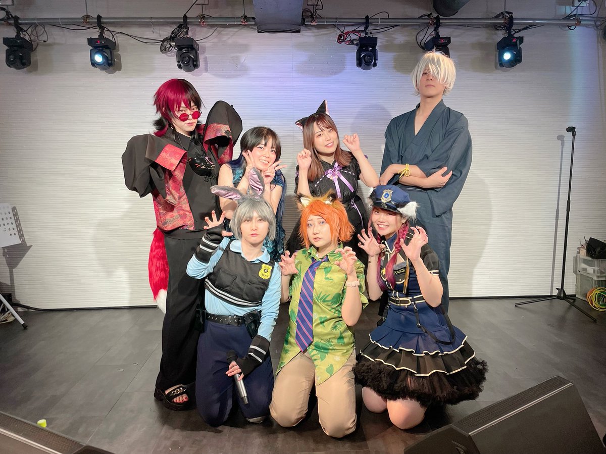 yuya1204bp's tweet photo. めっちゃくちゃ楽しいハロウィンライブでしたね🙌
雨の中ご来場もありがとうございました🙇‍♂️
配信も応援物販も大感謝🙇‍♂️

今後とも各演者の応援よろしくお願いします！！
アーカイブも2週間、何卒！
https://t.co/FtzOUg2L3Z https://t.co/z01ILb3HzK
