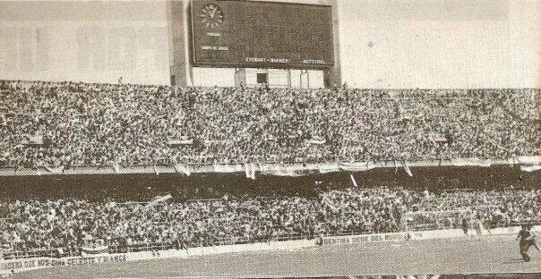 QuilmesTw's tweet photo. 29/10/1978

40.000 Almas Cerveceras en Rosario. https://t.co/zrCD1ybpo4