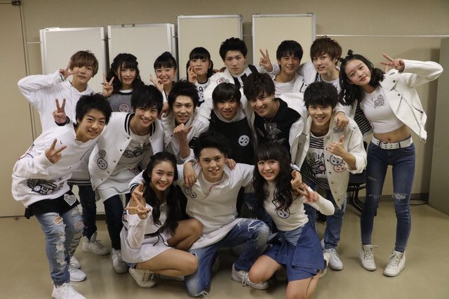 _kksgt__'s tweet photo. 髙石あかり、朝ドラヒロイン抜擢でめちゃくちゃテンションが上がりそのままα-X's懐古をしはじめたので画質粗いけど画像などなど載せる。あかりちゃんα-X'sの1期生なんだよね。α-X's卒で名前で分かりそうな人は、&amp;TEAMの悠真、INIの尾崎匠海、ニチアサ出てたGENICの増子敦貴、虹プロの里梨愛かな🤔 https://t.co/eg3gIGRbhs