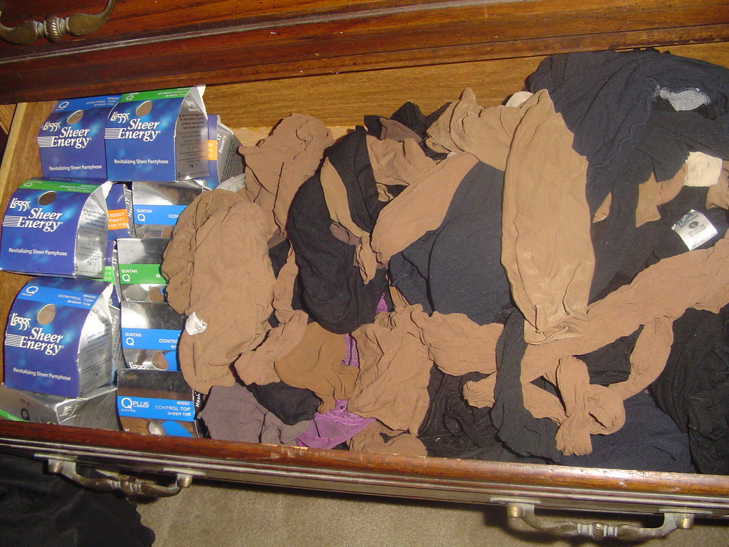 Here4PHose's tweet photo. I used to sneak into my mom's room &amp; go through her pantyhose drawer. I'd always start by touching them, then sniffing them, then somehow end up w my cock out, the pantyhose wrapped around it &amp; jerking off. I couldn't wait to have the house to myself.

Anyone else do this? https://t.co/YyUMfnnfNE