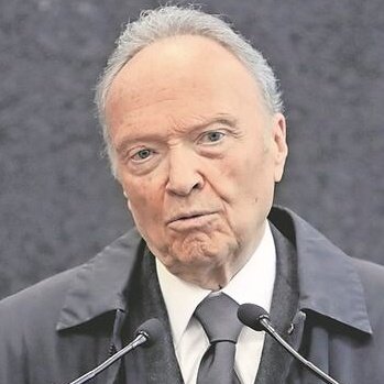 AntiTelevisaMx's tweet photo. En los primeros días del gobierno de Claudia Sheinbaum...

¿Cómo calificas la estrategia de seguridad de Omar García Harfuch y Alejandro Gertz Manero?

🔃 Buena

♥️ Mala https://t.co/344Oz2D7UV