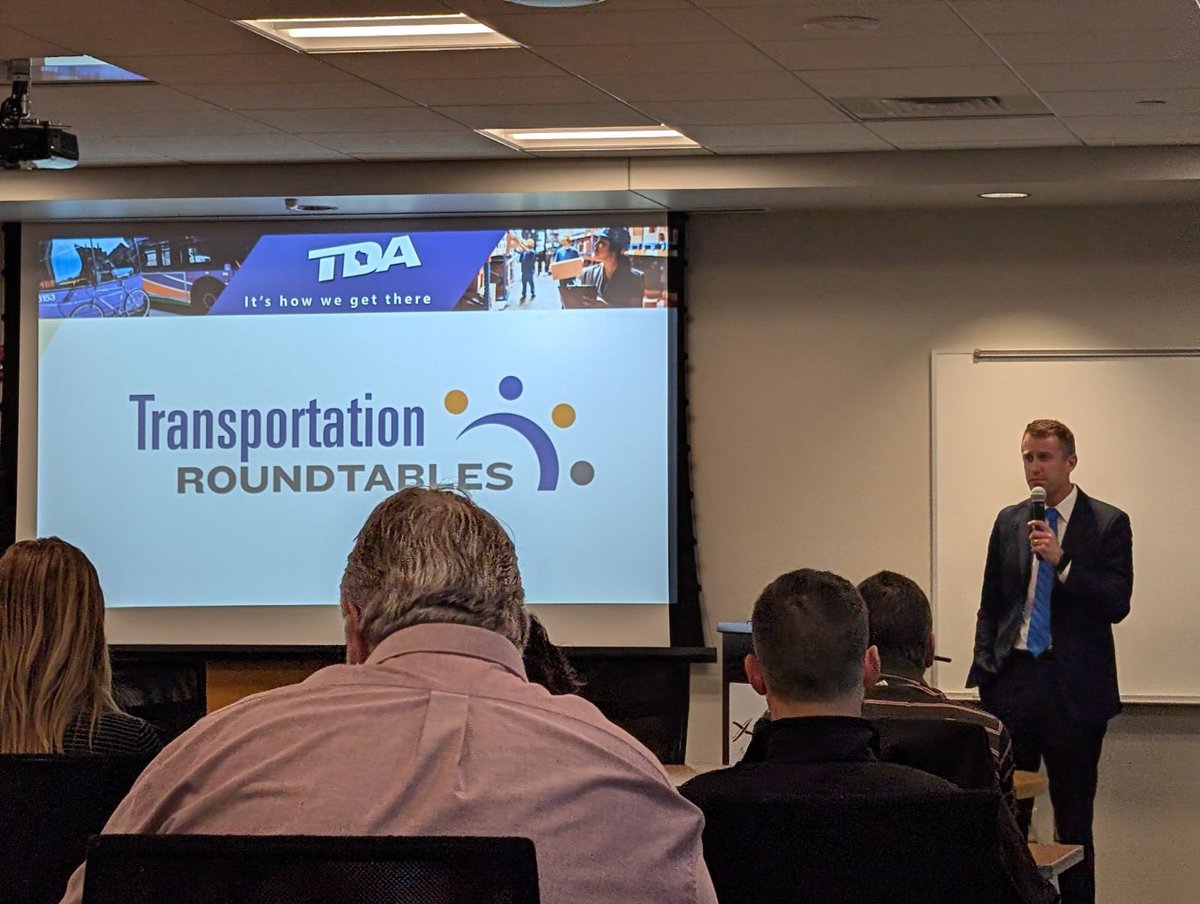 Brent4assembly's tweet photo. Great start to the morning speaking to local stakeholders on transportation issues! Fantastic turnout. https://t.co/tplQEvWQn6
