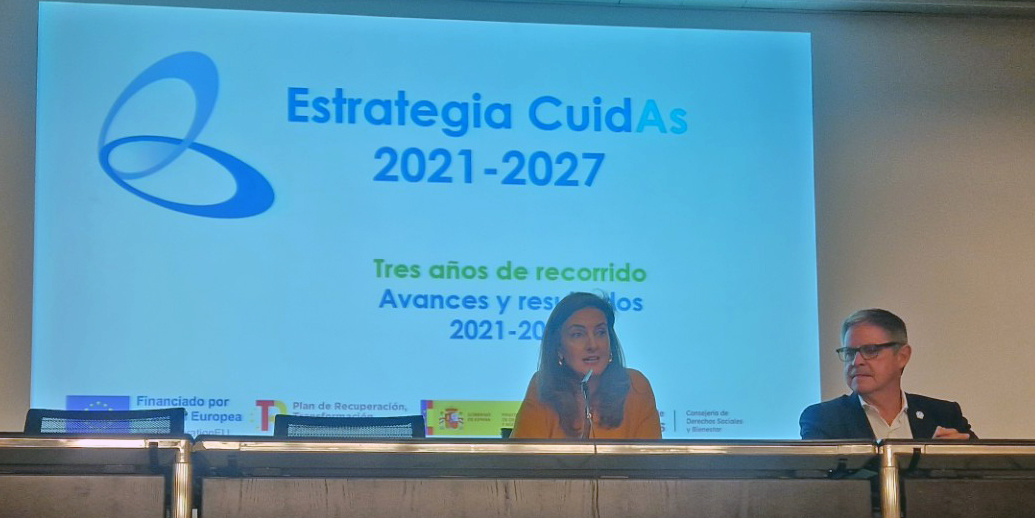 socialasturias_'s tweet image. La entrega de reconocimientos se ha celebrado con motivo del #DíaInternacionaldelosCuidadosyApoyos, durante las 𝕀𝕀𝕀 𝕁𝕠𝕣𝕟𝕒𝕕𝕒𝕤 ℂ𝕦𝕚𝕕𝔸𝕤: 𝕔𝕠𝕞𝕦𝕟𝕚𝕕𝕒𝕕 𝕪 𝕔𝕦𝕚𝕕𝕒𝕕𝕠𝕤, organizadas en Oviedo/Uviéu.
#CuidAs🦋 #Asturias 

Más ℹ️👉tinyurl.com/mr68vv95
