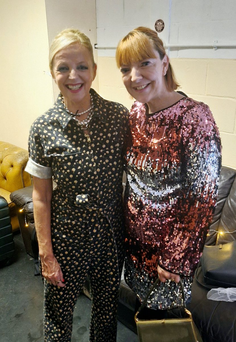 jackiefern's tweet photo. An amazing, fun, beautiful evening celebrating Bite 24 thank you to everyone @claregrogan2 @ChristineDinwoo @StreekyG @vanityfairydust https://t.co/9iJ1fQHI8y