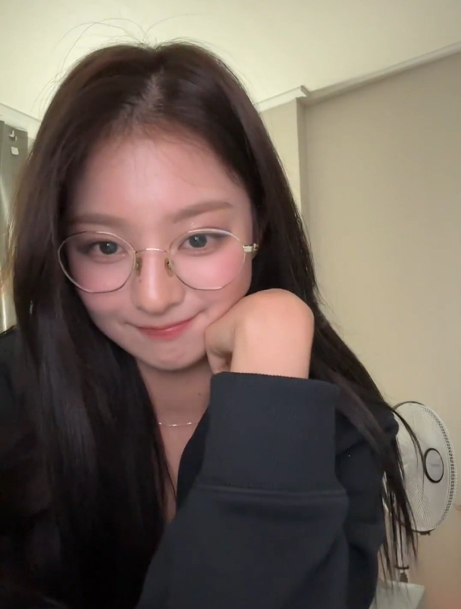 nagyungbangs's tweet photo. #이나경 #nagyung https://t.co/gE0L5emwA6