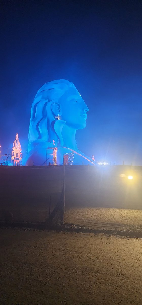 GarimaMalik's tweet photo. placing his faith in us to uphold the reputation of Isha Foundation 🙌. It was so inspiring to see the energy, warmth, and welcoming spirit of everyone. https://t.co/kPQ6lwFAH4
