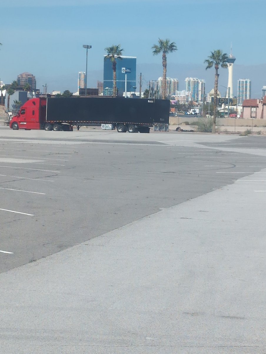 TimothyMeltons's tweet image. Say goodbye to logistical headaches and hello to seamless freight delivery. Our dedicated team ensures a smooth transit for your goods from doorstep to destination. Transform your shipping experience with us! #FreightDelivery detroittransportationservice.com/contact